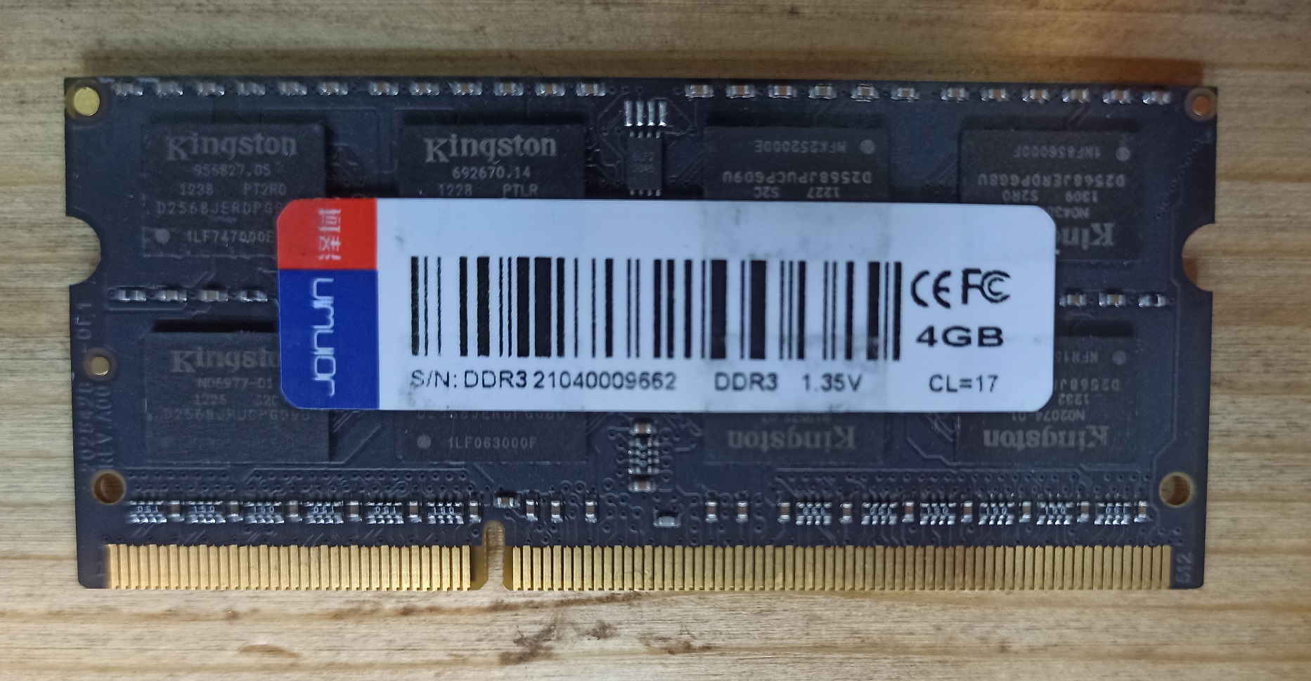 رم لپ تاپ DDR3 تک کانال 2400 مگاهرتز CL17 کینگستون  ظرفیت 4 گیگابایت
