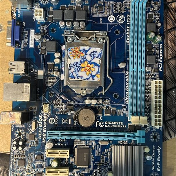 مادربرد گیگابایت H61M-E DDR3- استوک